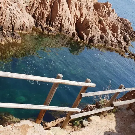 House With 3 Bedrooms In Salionc, With Wonderful Sea View And Furnishe Apartment Salionc